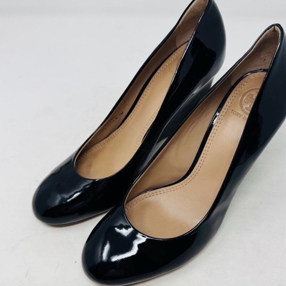 Tory Burch Black Patent Leather Heels - Picture 2 of 14